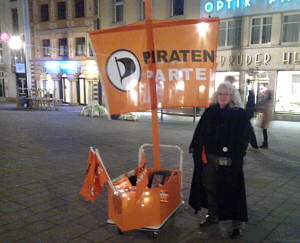 Ute nachts Marktstätte Piratenschiff 2011 Piratenpartei