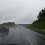 Regen auf der Autobahn Urlaubsstart