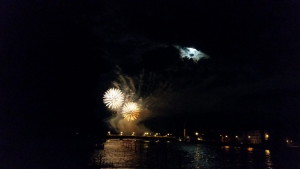 Seenachtsfest am Rhein Feuerwerk 2014 mit Mond